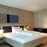 Sandburg Hotel